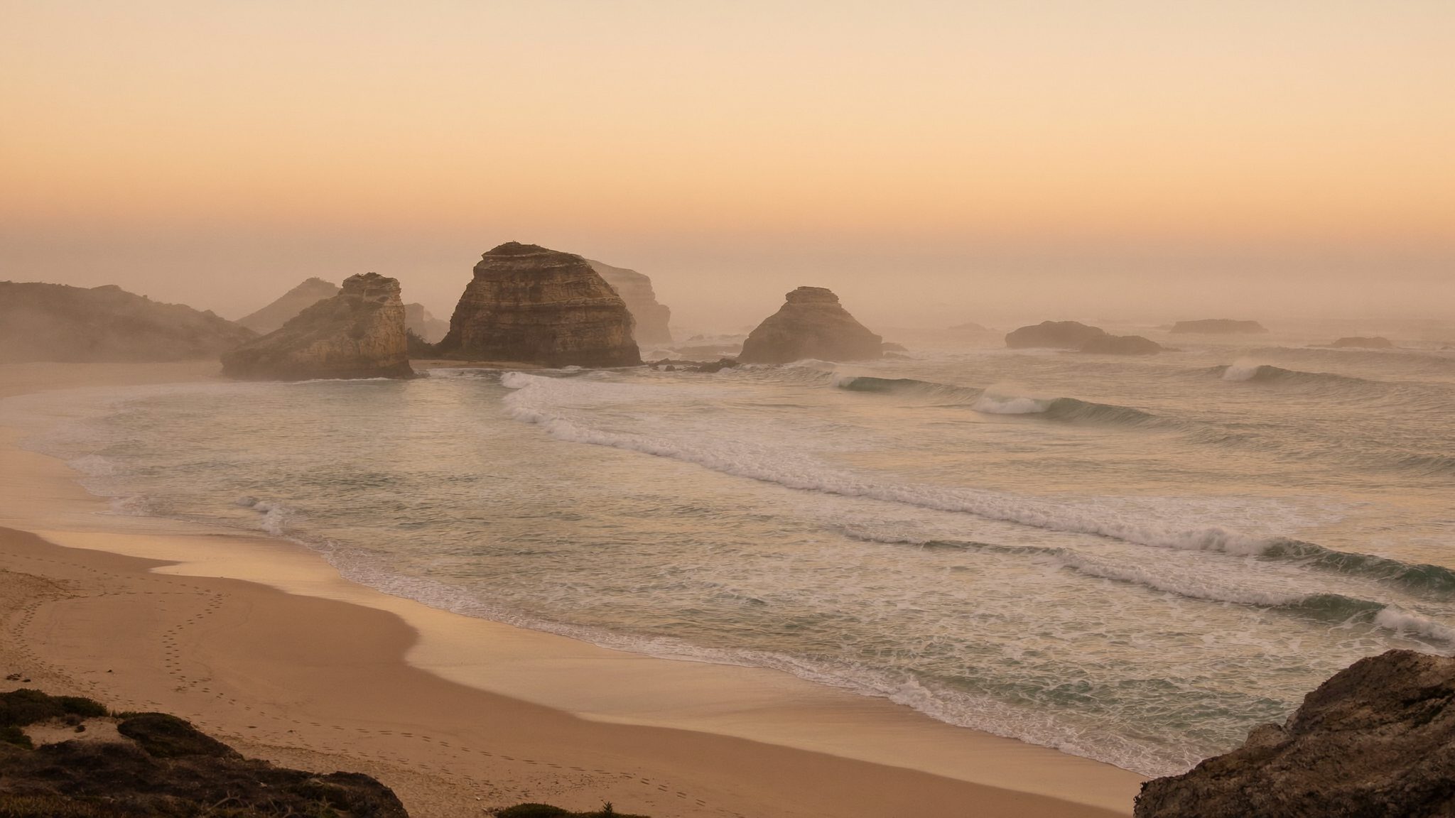 Sunrise over the ocean at Umhlanga Rocks